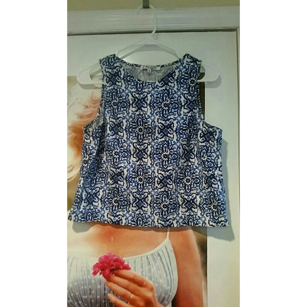 Greek Tank Crop